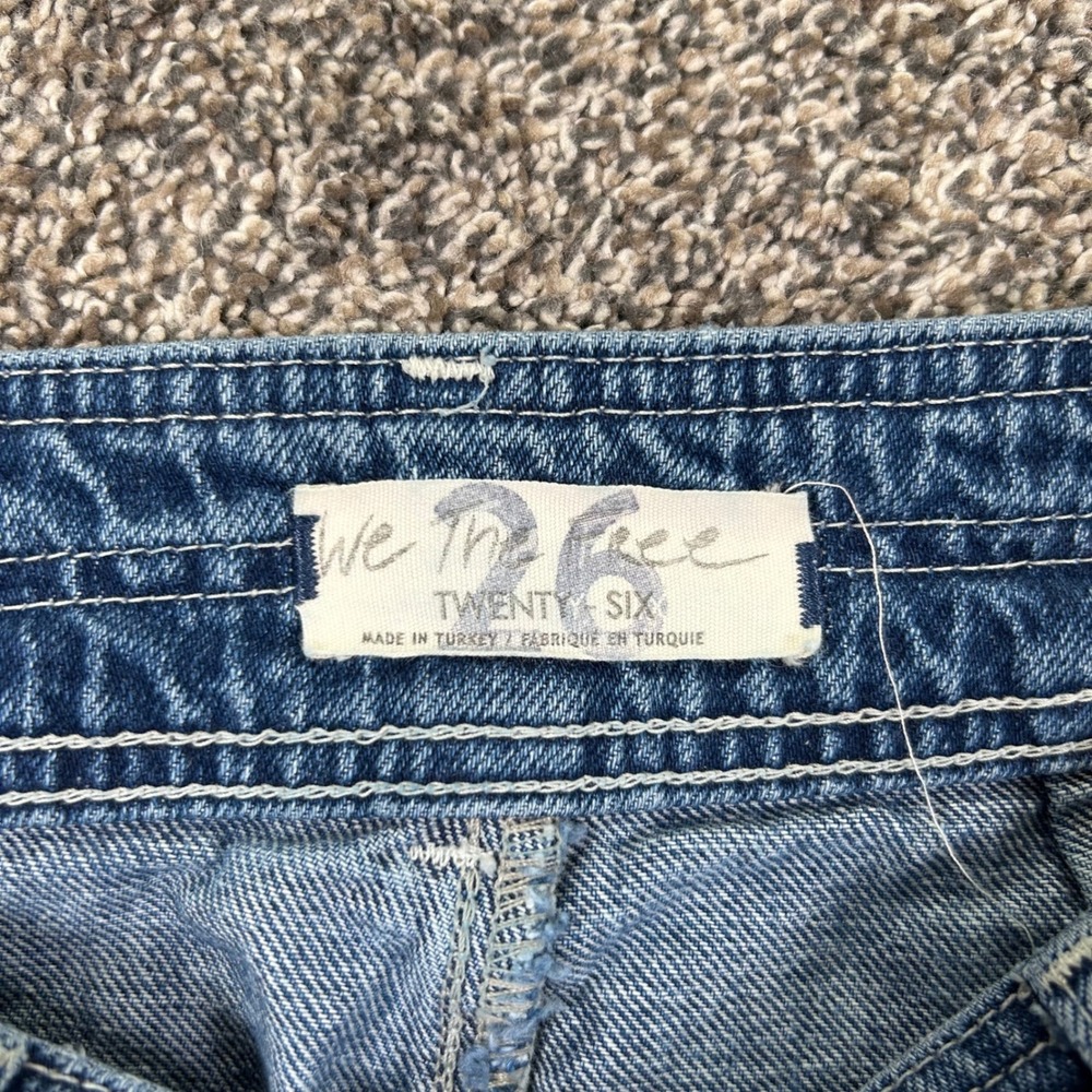 High-Waisted Wide Leg Women’s Jeans in Blue - Picture 3 of 11